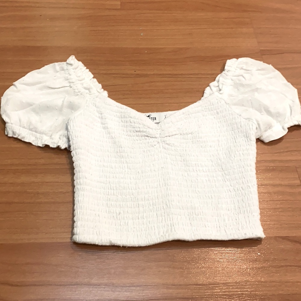 Puffy sleeve crop top
